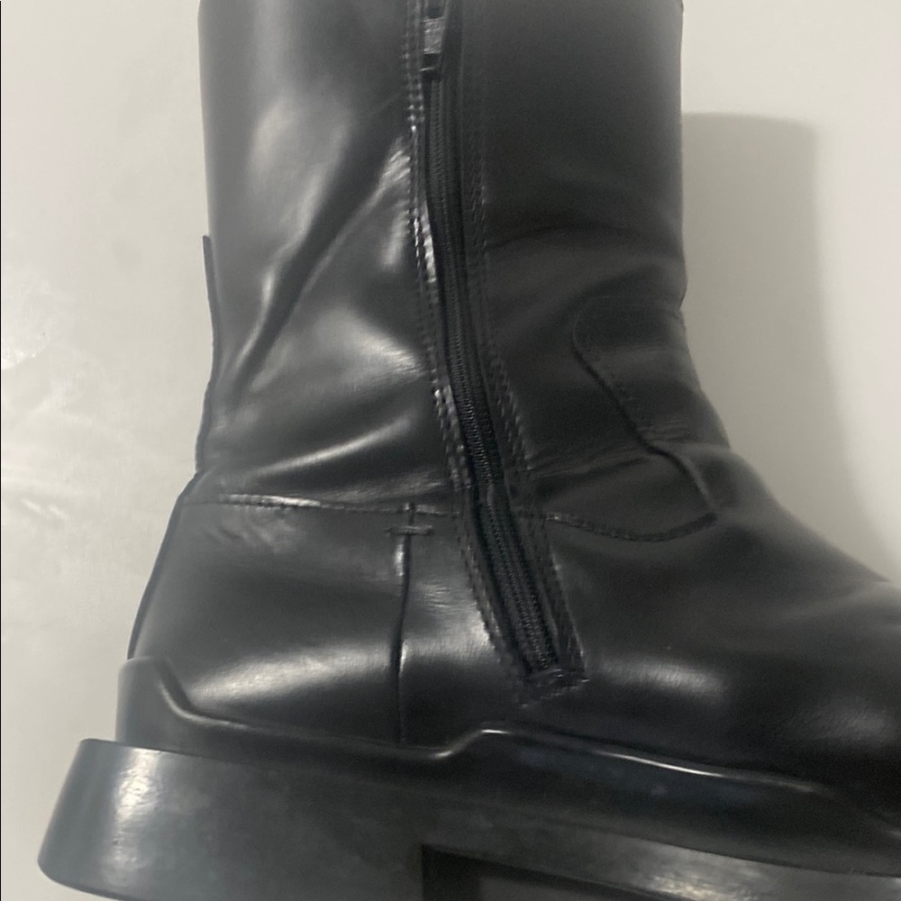 Prada Men's Black Leather Boots Size 7 Retail for $1590 - Picture 15 of 16